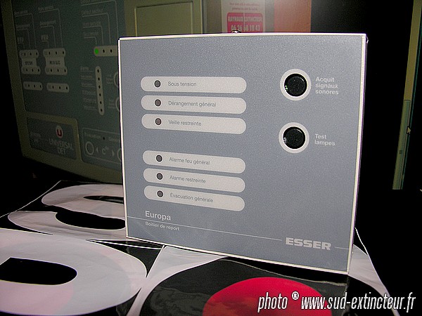 BOIREPEUEO ESSER UNIVERSAL DET Bo�tier r�p�titeur de synth�se