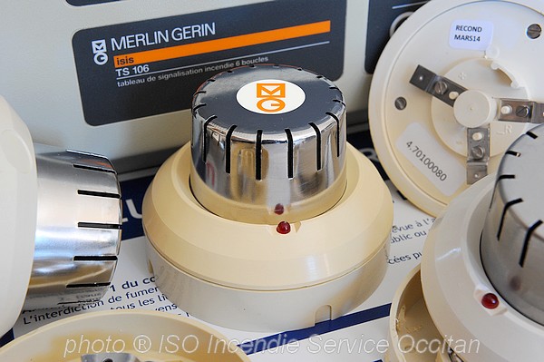 MERLIN GERIN U05 D�tecteur Optique de Fum�e conventionnel 1�re g�n�ration