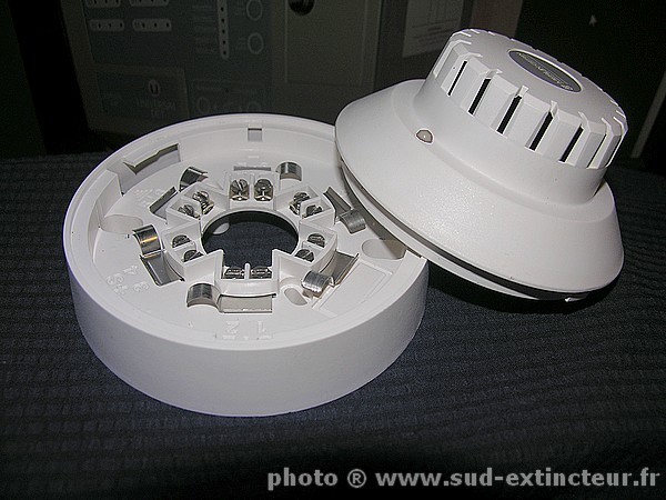 MERLIN GERIN DI 100 D�tecteur ionique de fum�e conventionnel