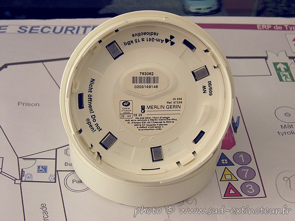 MERLIN GERIN DI 200 DFCI D�tecteur de Fum�e conventionnel � Chambre � Ionisation