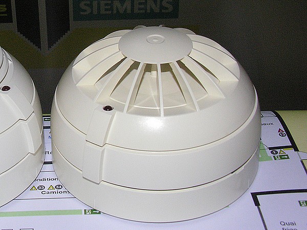 SIEMENS CERBERUS DT 1131A, d�tecteur automatique de chaleur adressable