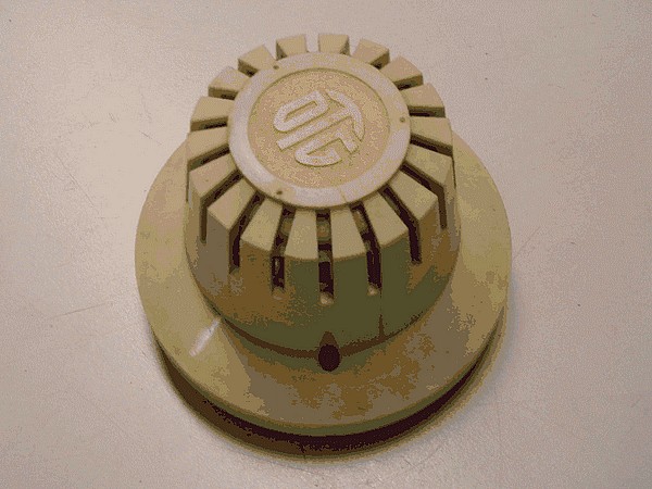 UNIVERSAL DET DTG 10 D�tecteur ionique de fum�e conventionnel