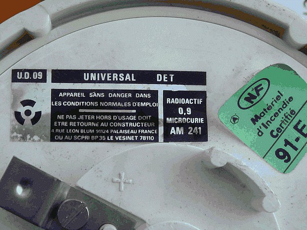 UNIVERSAL DET DTG 10 D�tecteur ionique de fum�e conventionnel