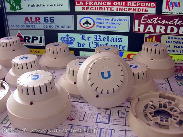 NOVA UNIVERSAL DET EO 1100 d�tecteur optique de fum�e