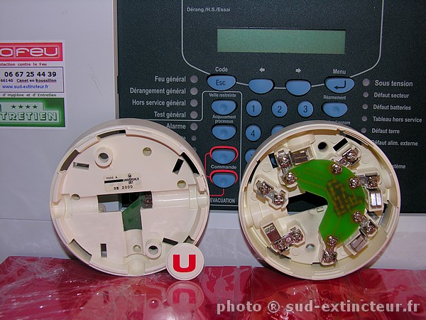 UNIVERSAL DET ESSER SE 2000, socle pour d�tecteur automatique ESSER UNIVERSAL DET S�rie 2000