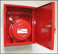 DSPA 5, G�n�rateur portatif d'a�rosol extincteur � d�clenchement manuel dans une armoire m�tallique