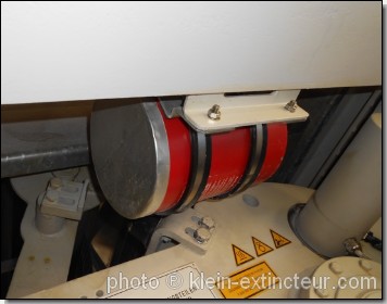 G�n�rateur Dynameco 2000-E02 dans le compartiment moteur d'une grue portuaire de manutention LIEBHERR LHM 280